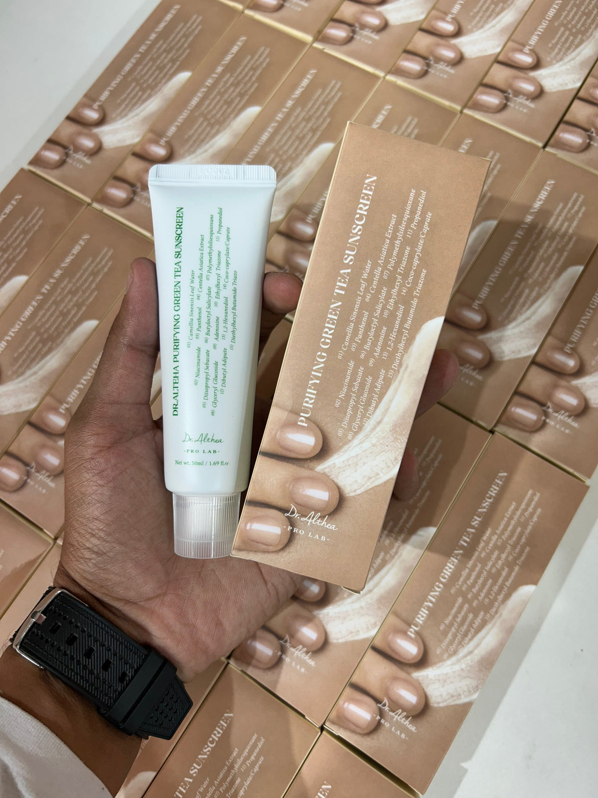 Dr. Althea - Purifying Green Tea Sunscreen - 50ml – The Vault Pk